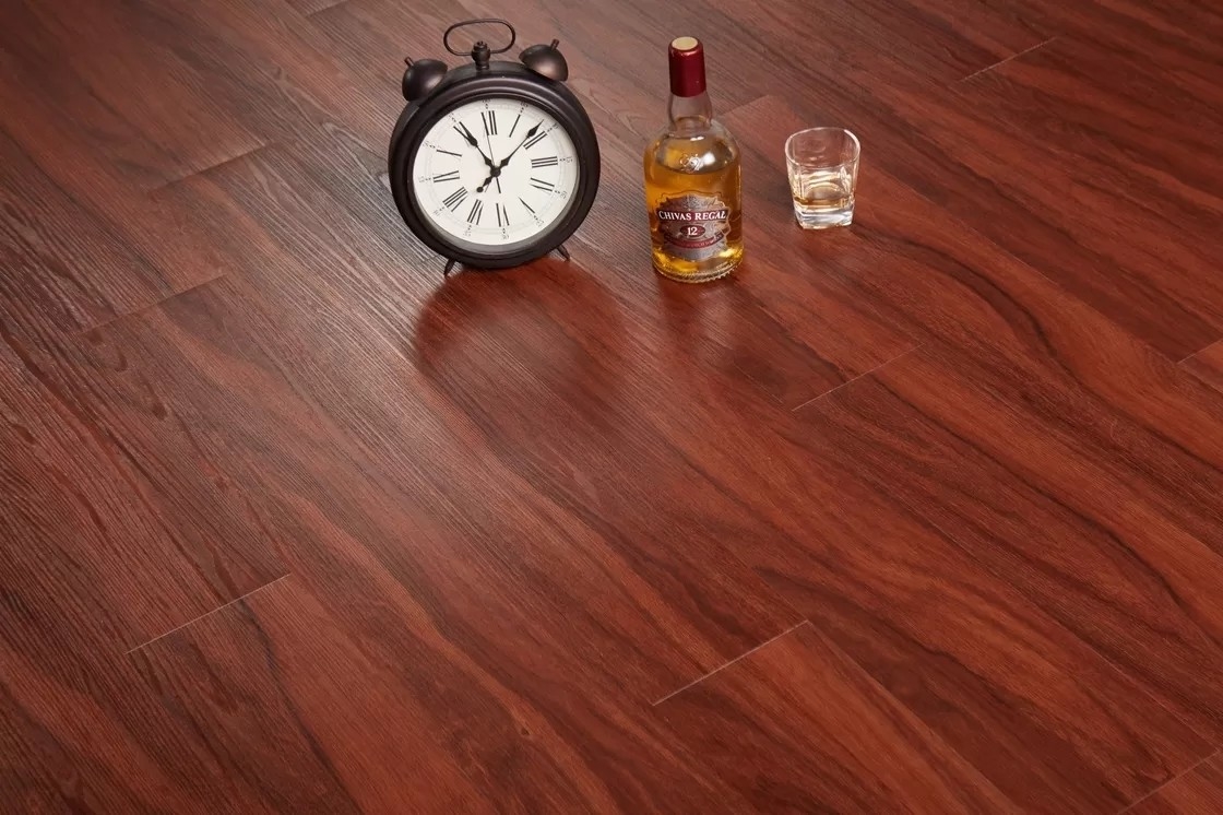 Commercial PVC Luxury Vinyl Tile Flooring 1.2mm UV Coating